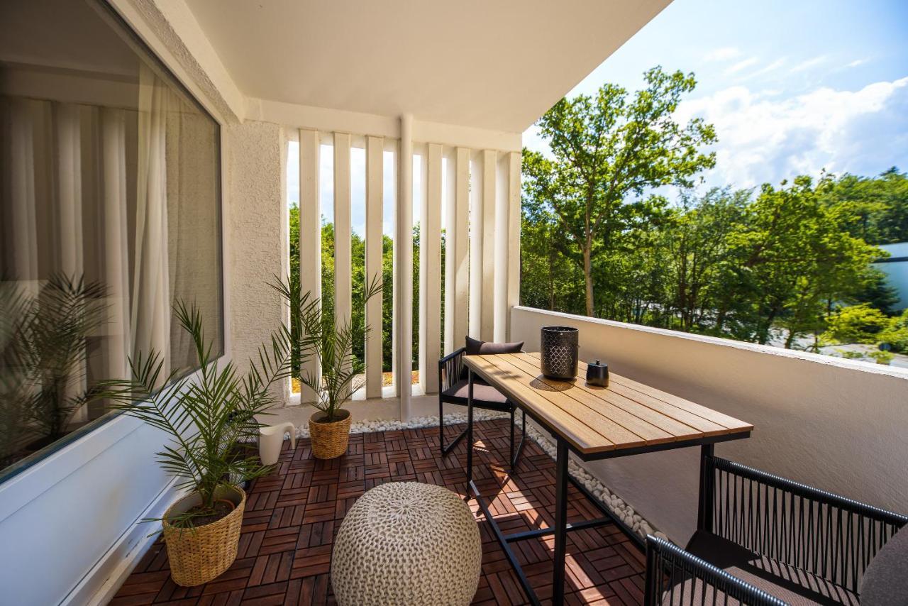 Staytona - Parkpl. - Balkon - Wlan - Netflix - Wfh Taunusstein Kültér fotó